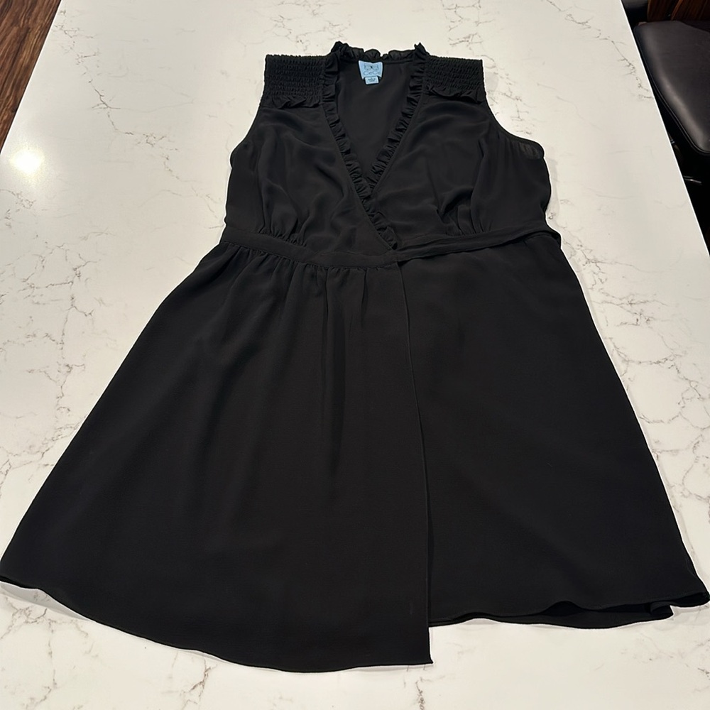 Cece Ruffle Wrap Dress - Picture 3 of 9